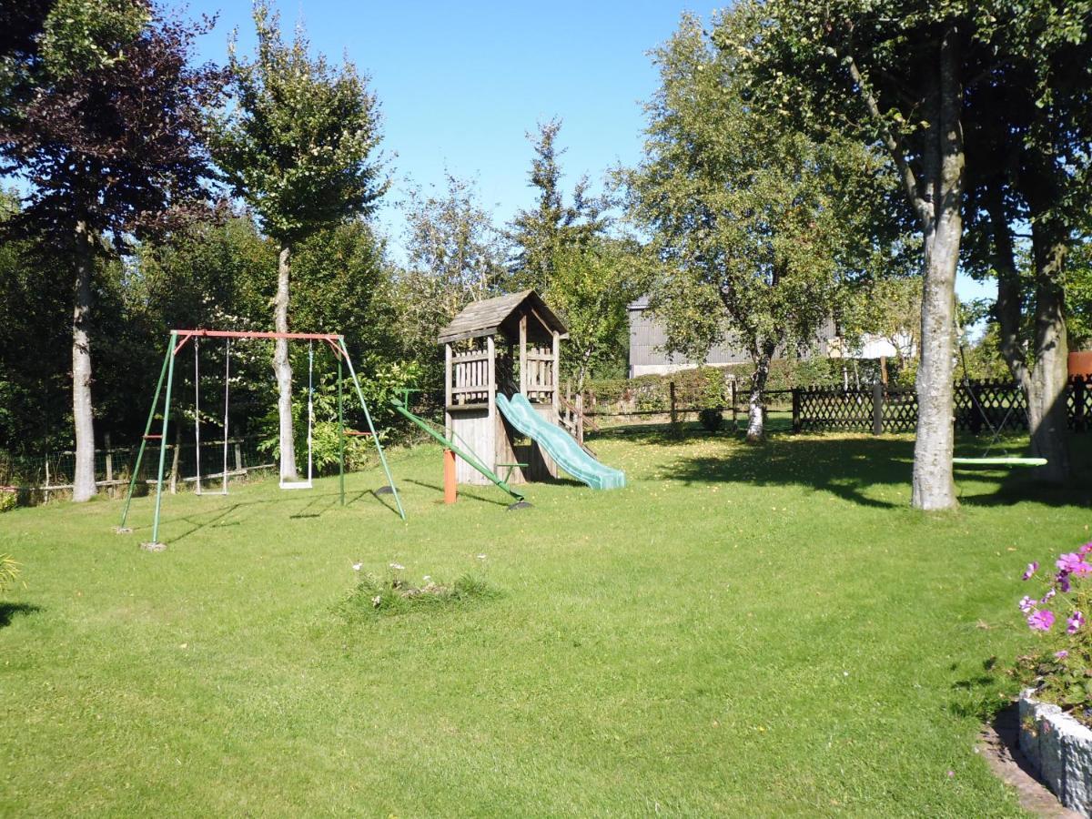 Eifel Lodge Бютгенбах Экстерьер фото